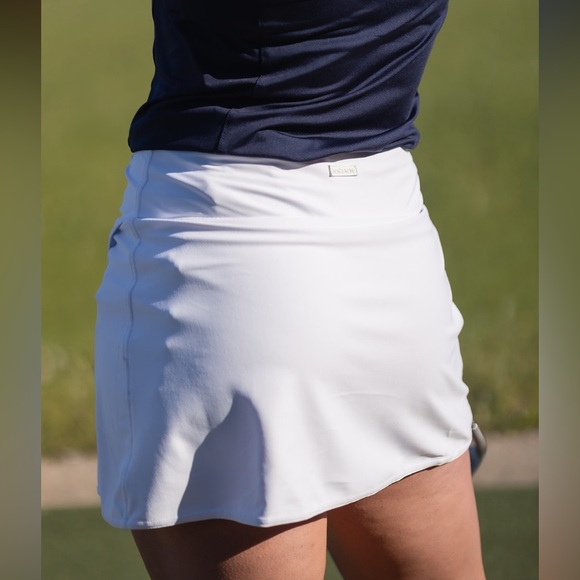 Après Studio Dresses & Skirts - NWT - Apres Actif ‘A’ Game Skort - Women’s Golf Skirt / Tennis Skirt - Small